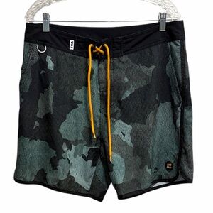 Zyia Active Camo Swim Board Shorts Green Black Drawstring Trunks Men’s L Approx